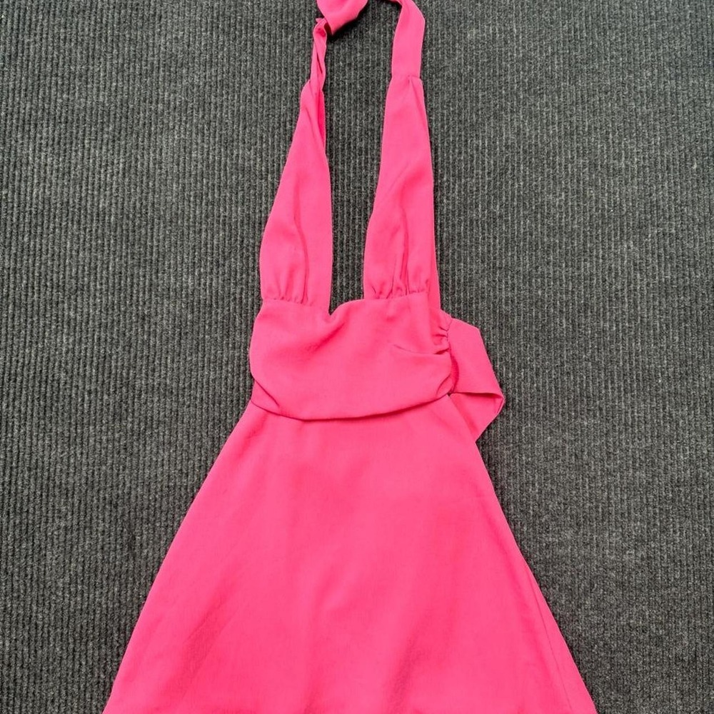 White Fox Boutique Pink halter neck dress with bow detail in XS